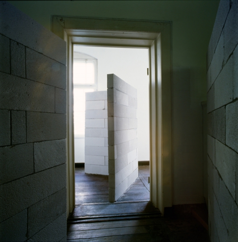 North South Ovest East, 2007, site-specific installation, gasbeton, variable dimension private apartment, Berlin, 2007