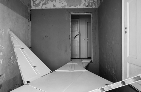 Side-Back-Walk, 2010, site-specific installation, doors, connections and various materials, variable dimension. RSTR#, Munich, 2010