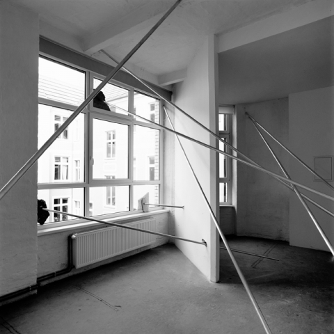 Halfway down, aluminium pipes, stones. Unbearable dissertation on a broken line, Galerie Mario Iannelli, Berlin, 2011