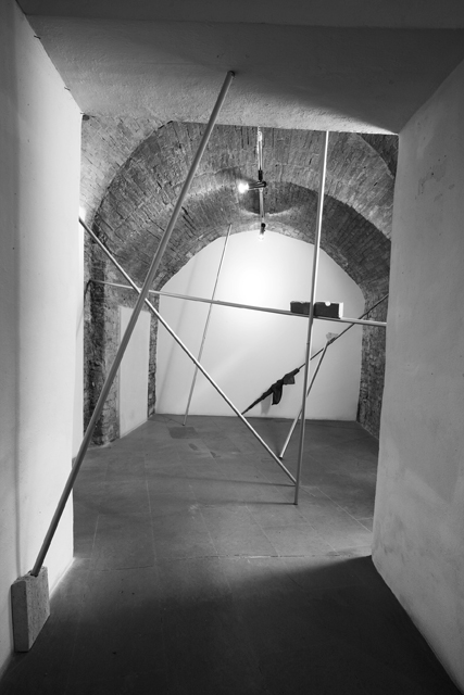 Quando le linee iniziano a cadere, mi oriento, Inner Room, Siena, 2011